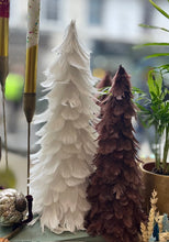 Load image into Gallery viewer, Christmas Folksy burgundy feather deco tree
